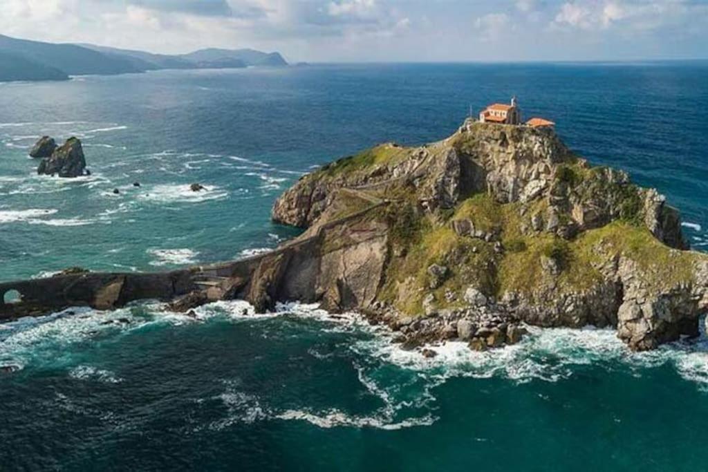 Calida Estancia Descubre La Ciudad بلباو المظهر الخارجي الصورة